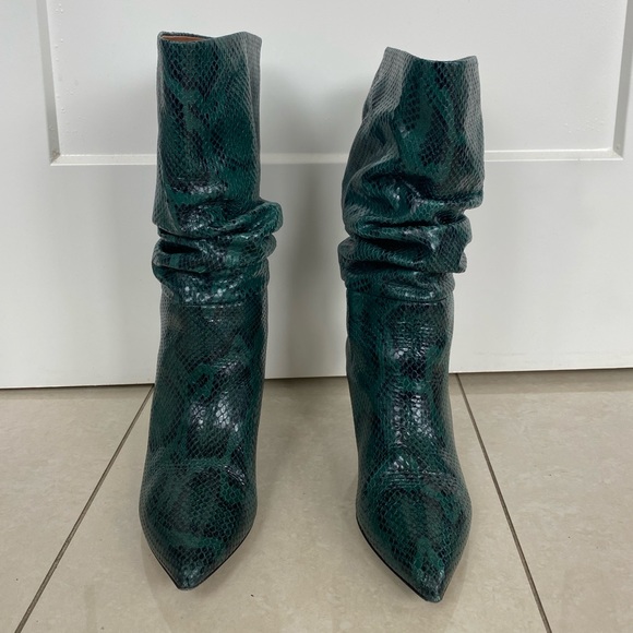 PARIS TEXAS GREEN PYTHON PRINTED LEATHER SLOUCHY BOOTS 37.5 - Picture 2 of 5